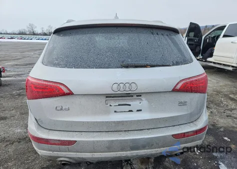 2010 Audi Q5 Premium Plus z USA, uszkodzony, nr VIN WA1LKAFP9AA065887